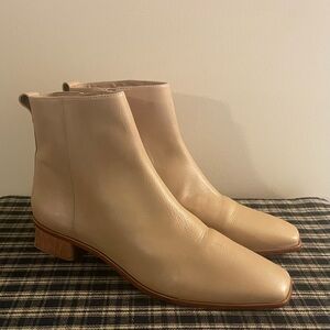 595 Bernardo Women's Size 11M Beige Tan Leather Ankle Boots Square Toe Classic